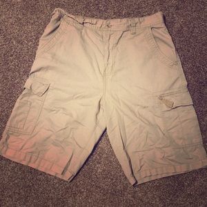 Men’s Khaki Cargo Shorts